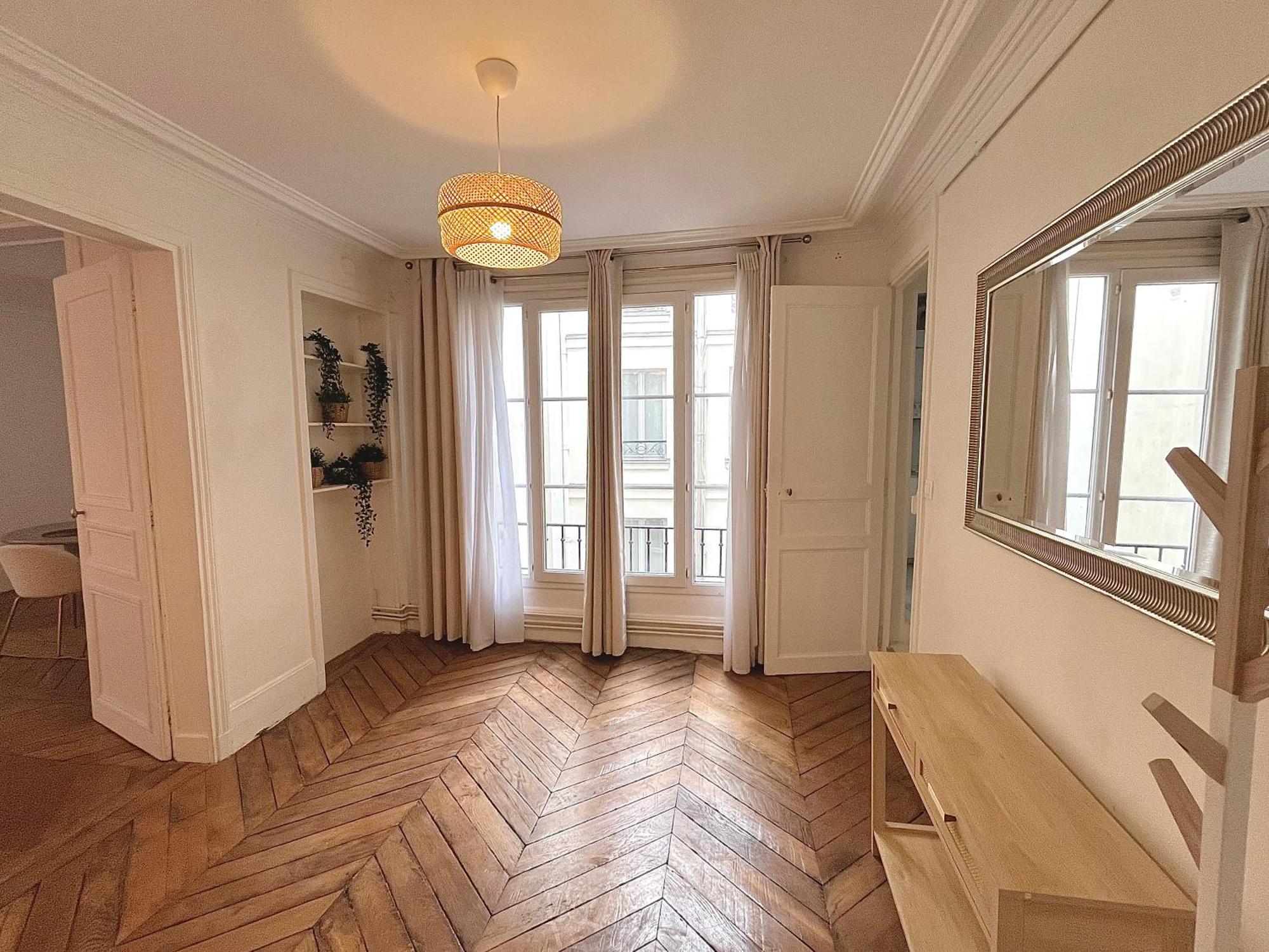 Beautiful Flat By Louvre & Tuileries Apartment